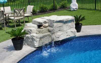 Leap Into Nature: Transform Your Poolside Experience with RicoRock’s Custom Jump Rock L02
